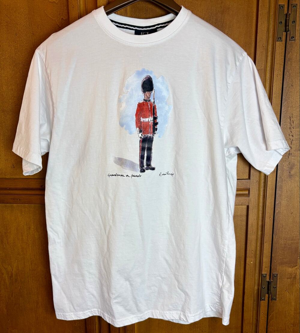 The London Collection "Guardsman on Parade" T-Shirt by Richard Briggs - Men's L